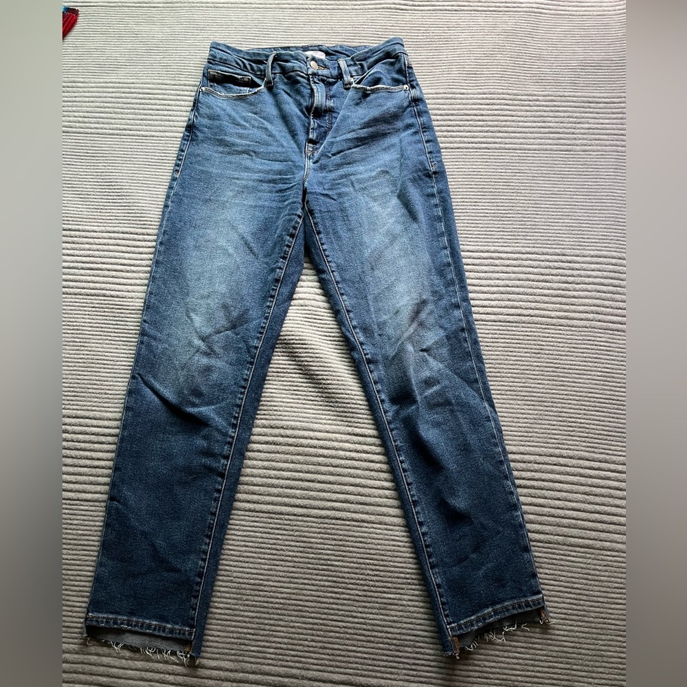 Good American Straight Leg Jeans in Blue Denim
